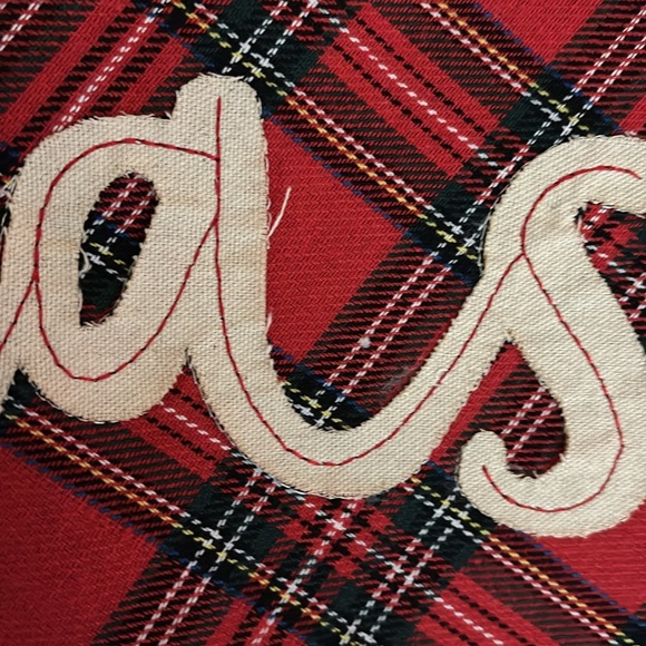 Holiday table Runner - mud pie - Picture 6 of 7